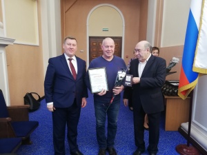Лауреаты по производству спортивного инвентаря для бокса, борьбы и других единоборств в конкурсе  продукций, улуг и технологий "НОВОСИБИРСКАЯ МАРКА" 18.12.2018г. Награждение в МЭРИИ г.Новосибирска. "Новосибирская марка это знак качества и безопасности про